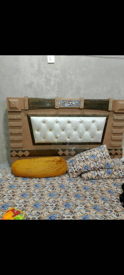 bed for sale in excelent condition