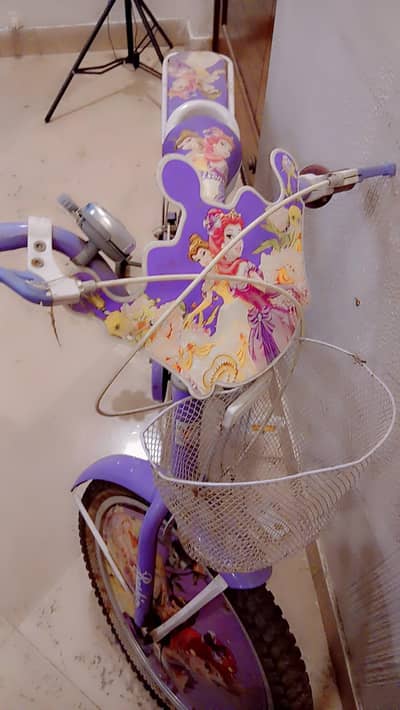 baby girl cycle only 2 time ysed