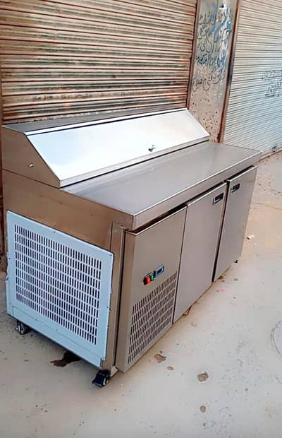 prep table/ pizza oven/ fryer/ cone machine/ broast machine/ juicer