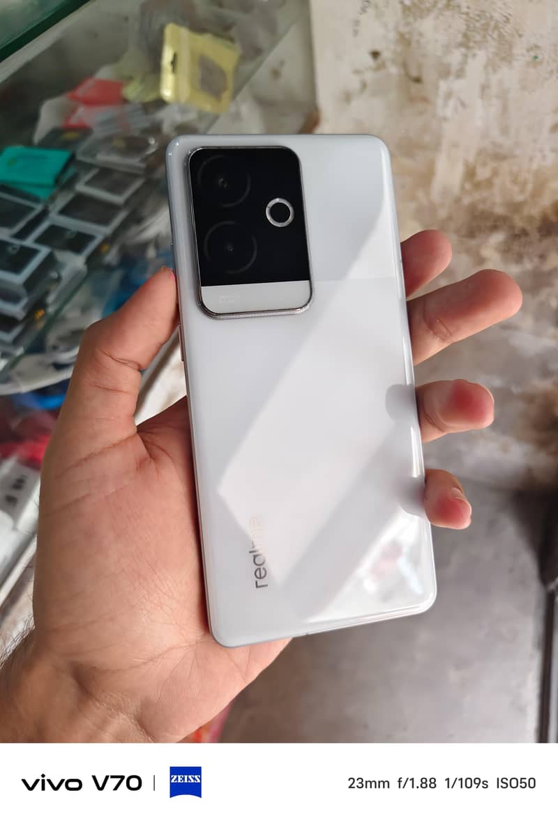 realme gt 6 10/10 4 month sim time 3