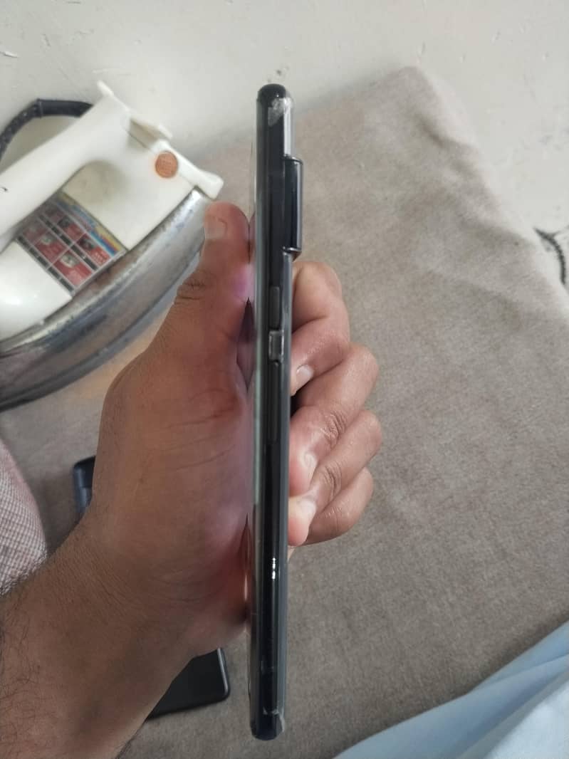 Google Pixel 6 4