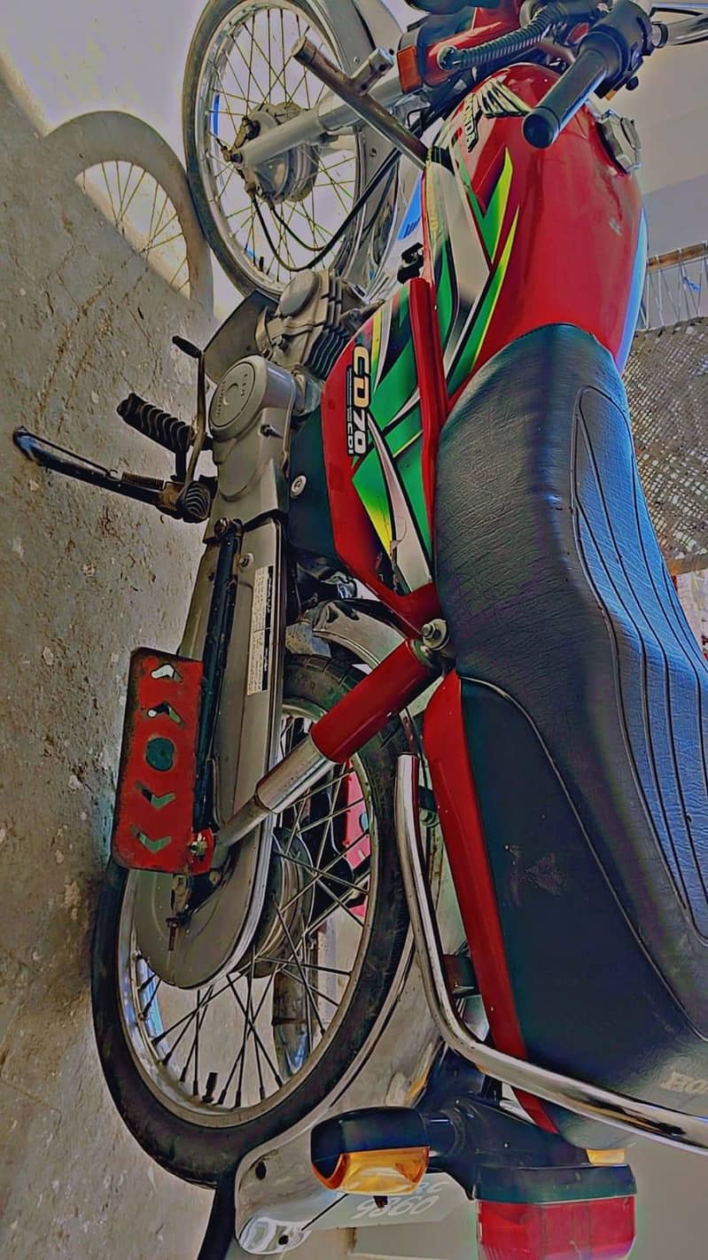 CD 70 0
