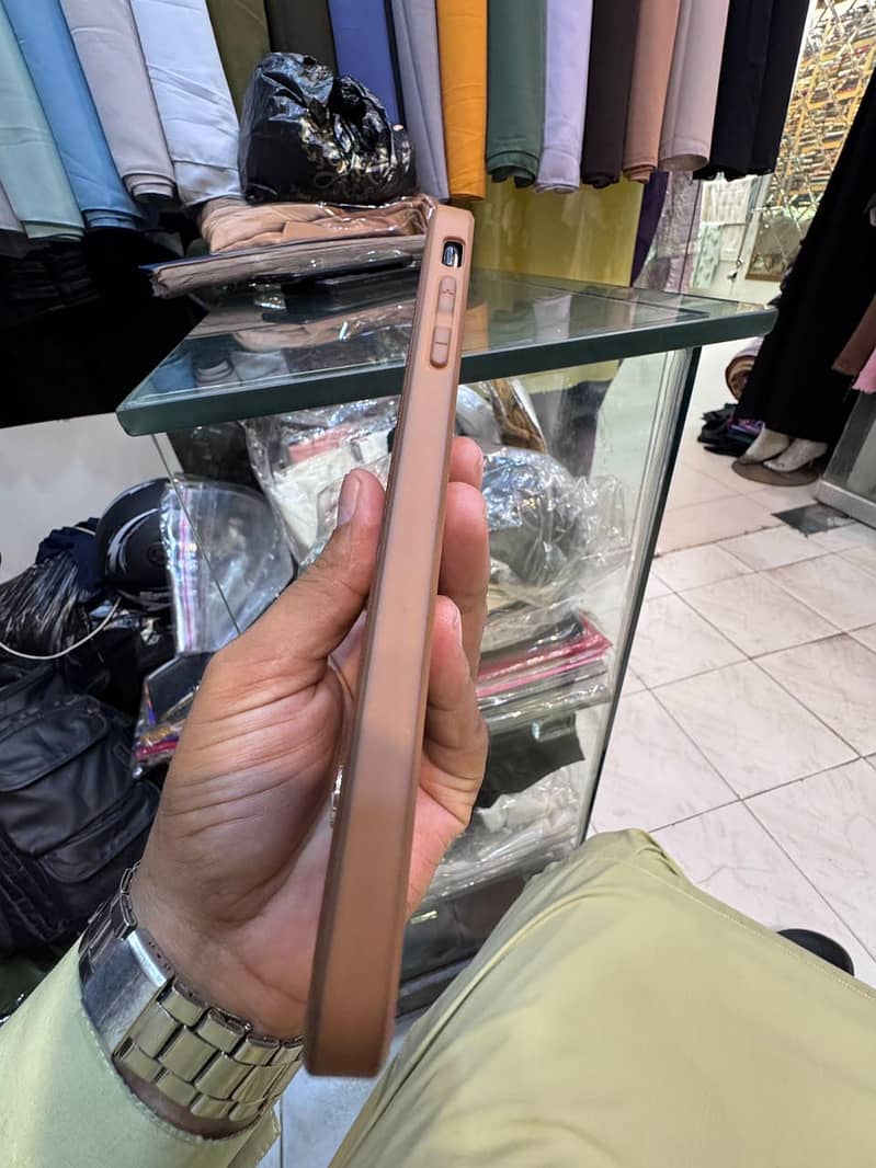 Apple iPhone 7 Plus 0