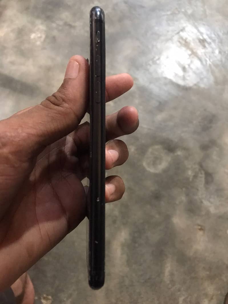 iPhone 4