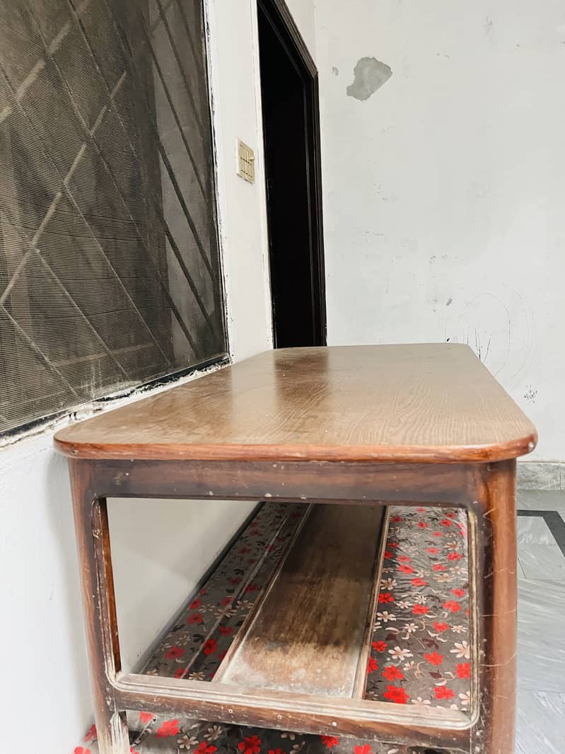 Table just 0