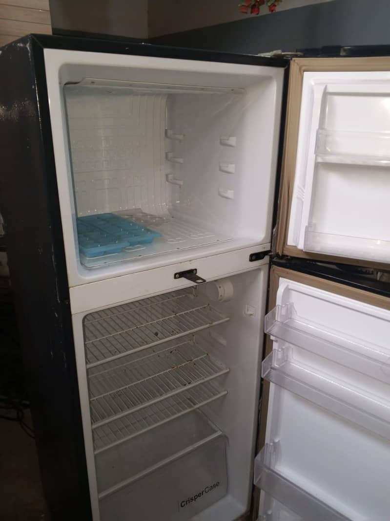 refrigerator 0