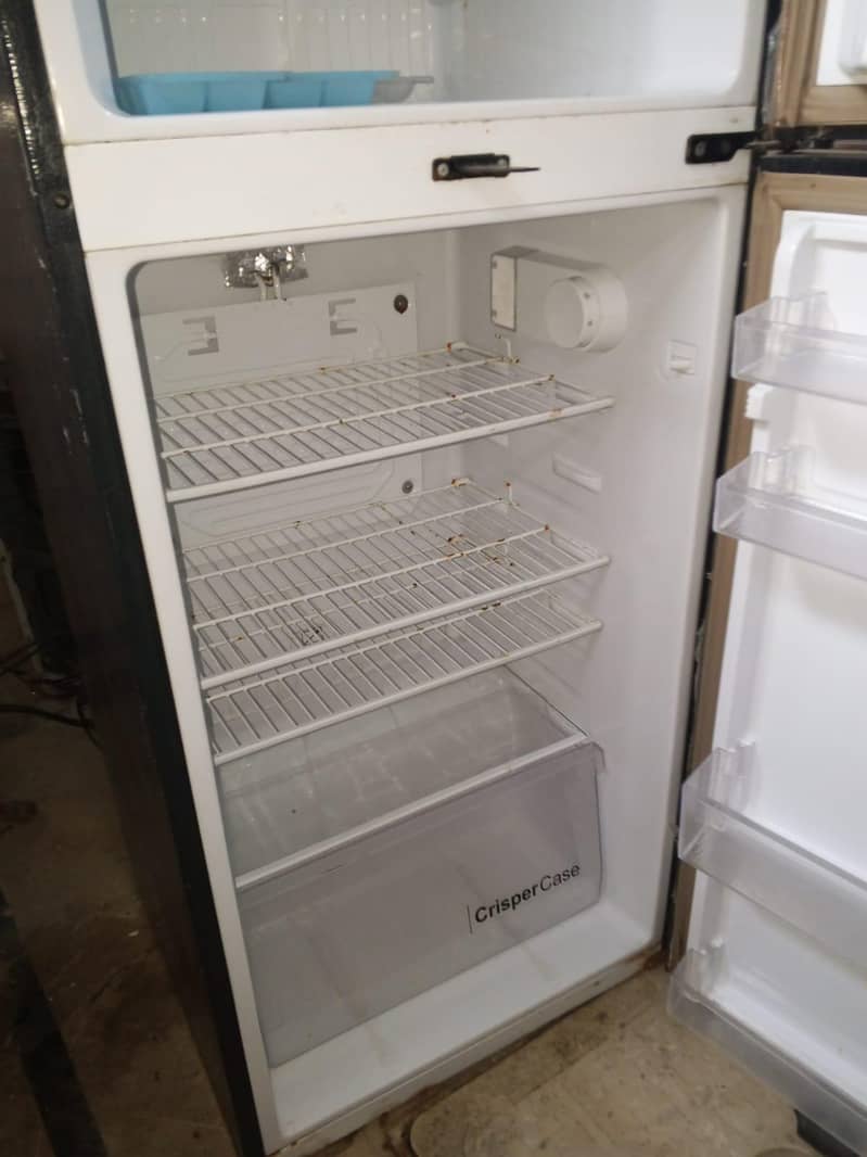 refrigerator 4