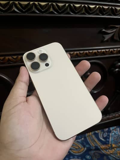 iphone 16 pro dessert titanium brand new phone 10/10