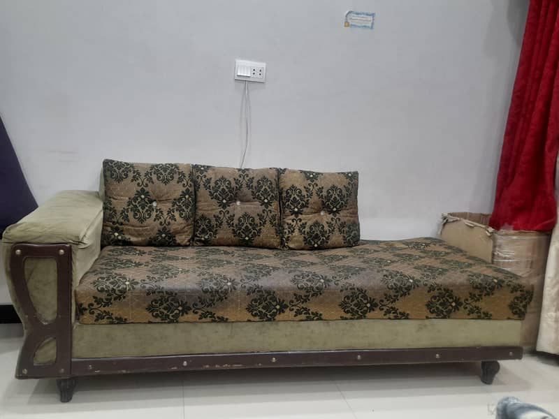 dewan sofa 0