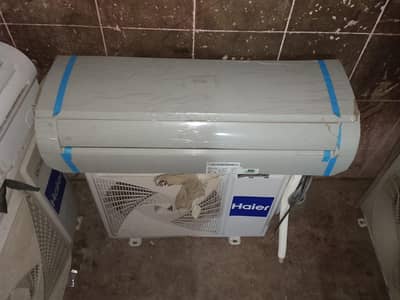 Haier 1.5 tan brand new condition
