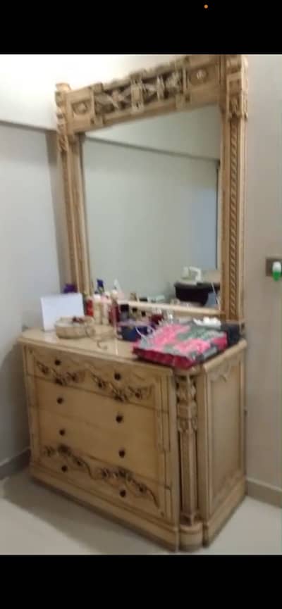 Bedroom set Deco Paint Vip condition