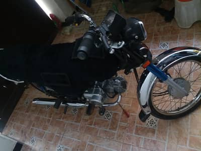 Honda CD 70 original hydrabad Number engine bilkul ok hai
