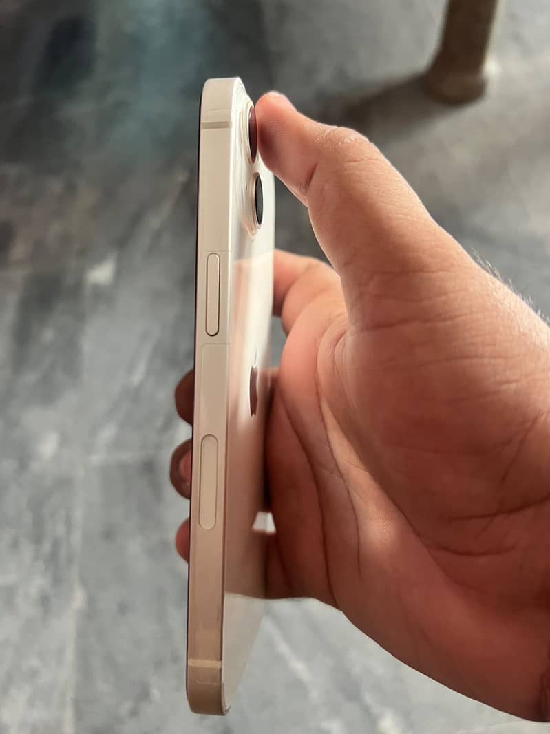 Apple IPhone 13 1