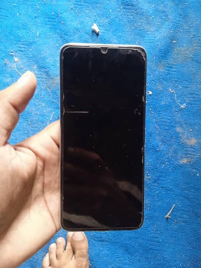 chalny me bahot acha 5000 mAh battery ha 4+4.128
