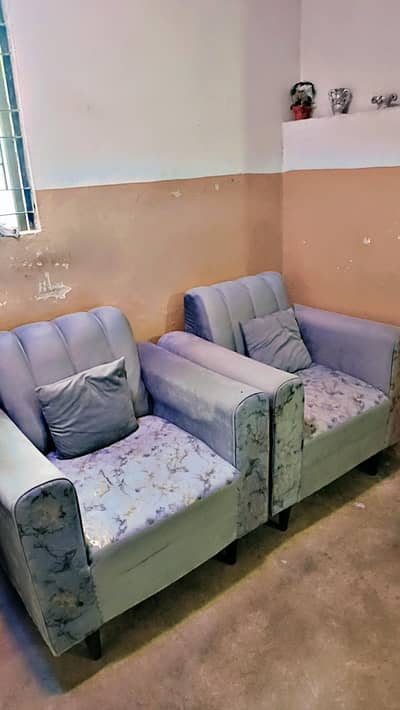5 Seaters Sofa sets urgent for sale