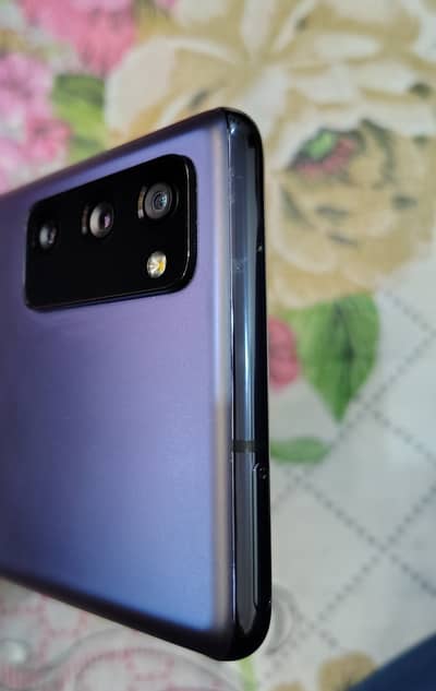 Samsung Mobile S20 FE