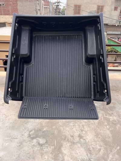 Bed linner revo