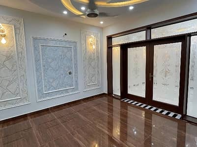 1 KANAL FULL HOUSE AVAILABLE FOR RENT IN CENTRAL PARK LAHORE