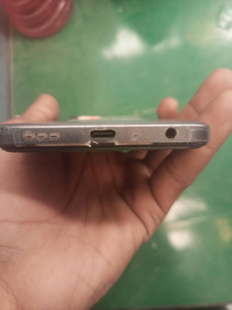 OPPO A58 0