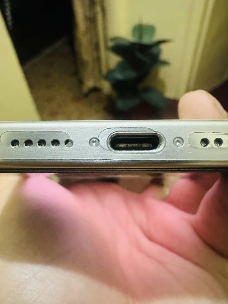 Iphone 15 pro 4