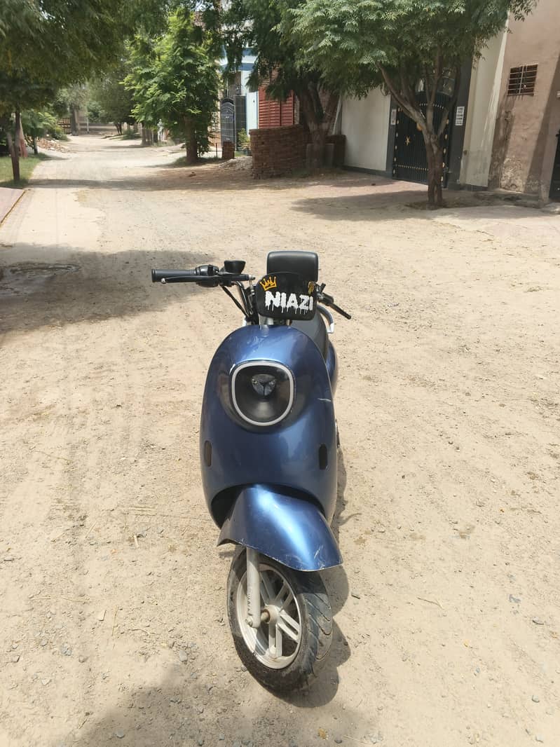 Yadea M3 8