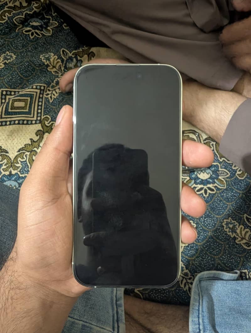Apple iPhone 14 Pro 2