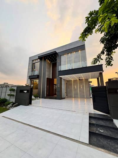 10 Marla House For Sale In DHA Phase 7 | Prime Location