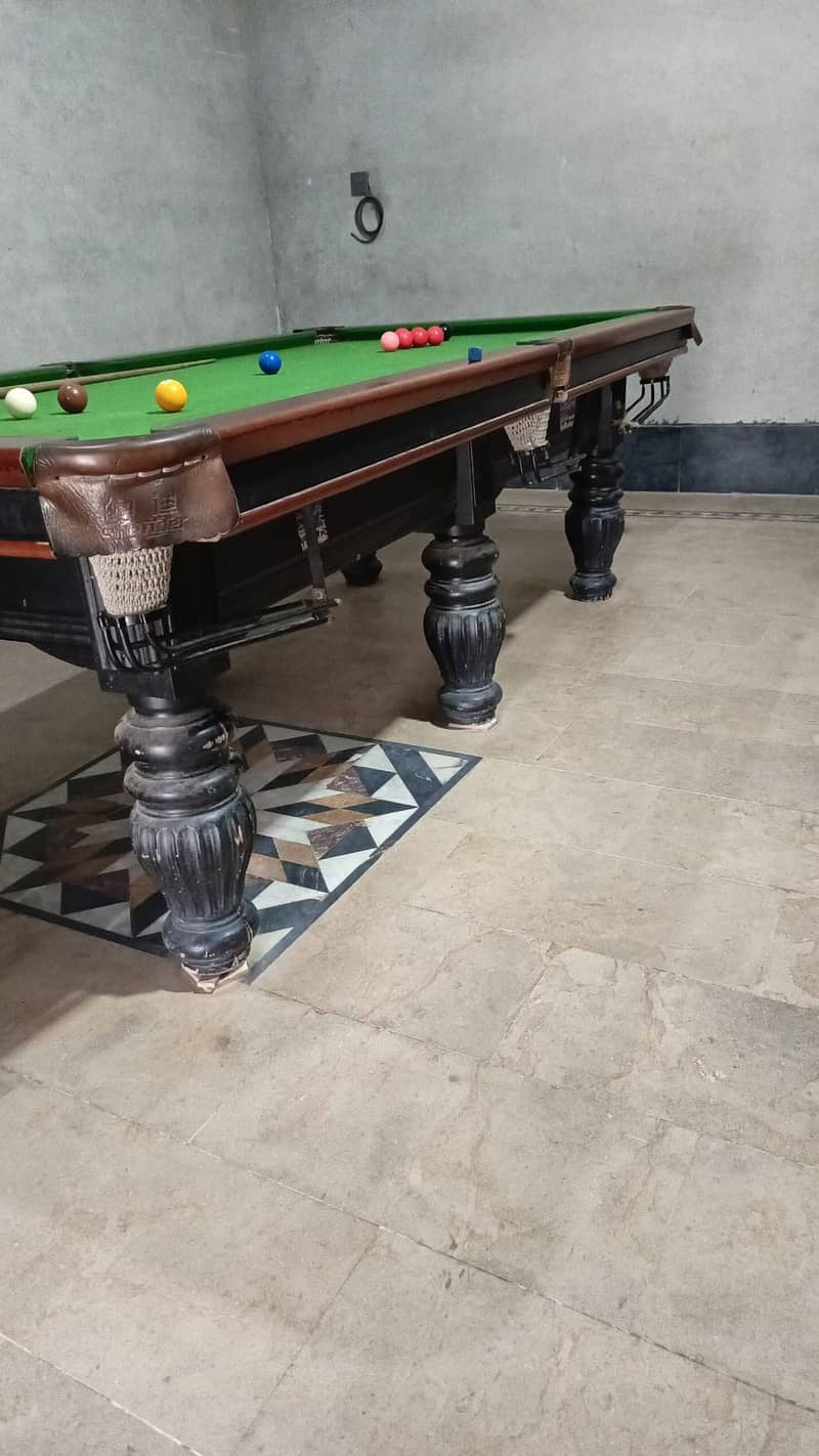 Snooker table 8