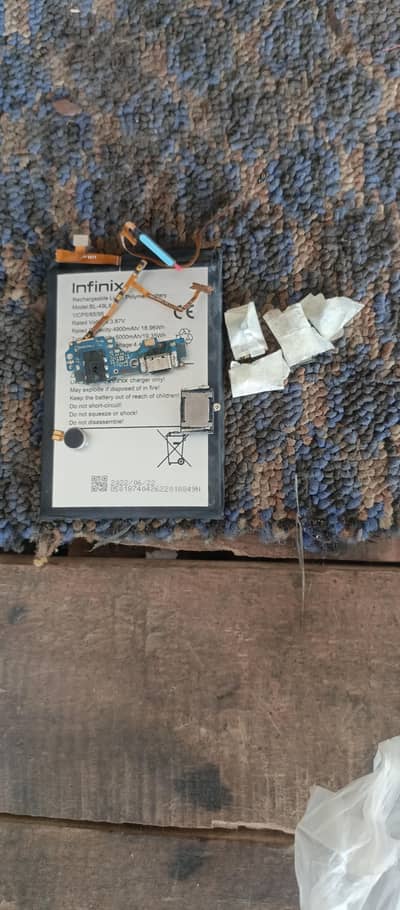Infinix Hot 12