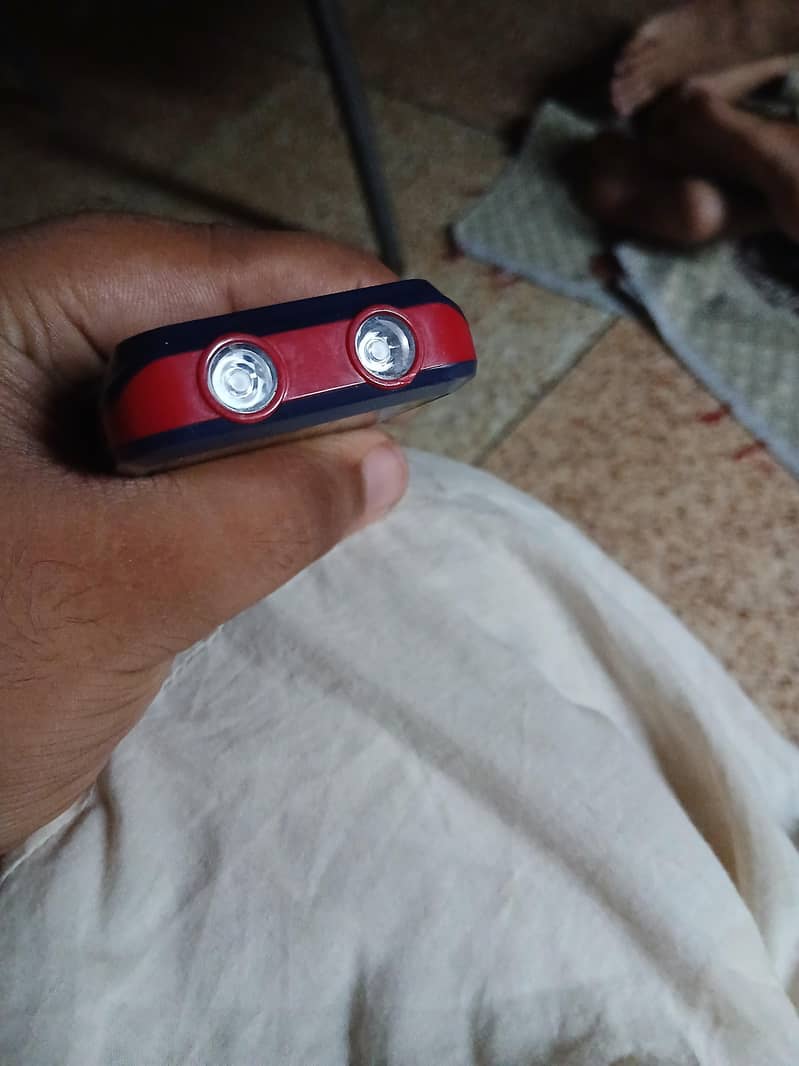 885tyh 3