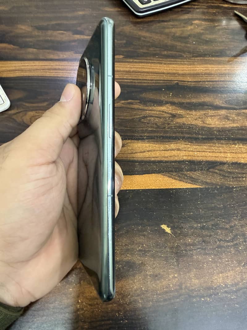 Oneplus 11 (Approved) 4