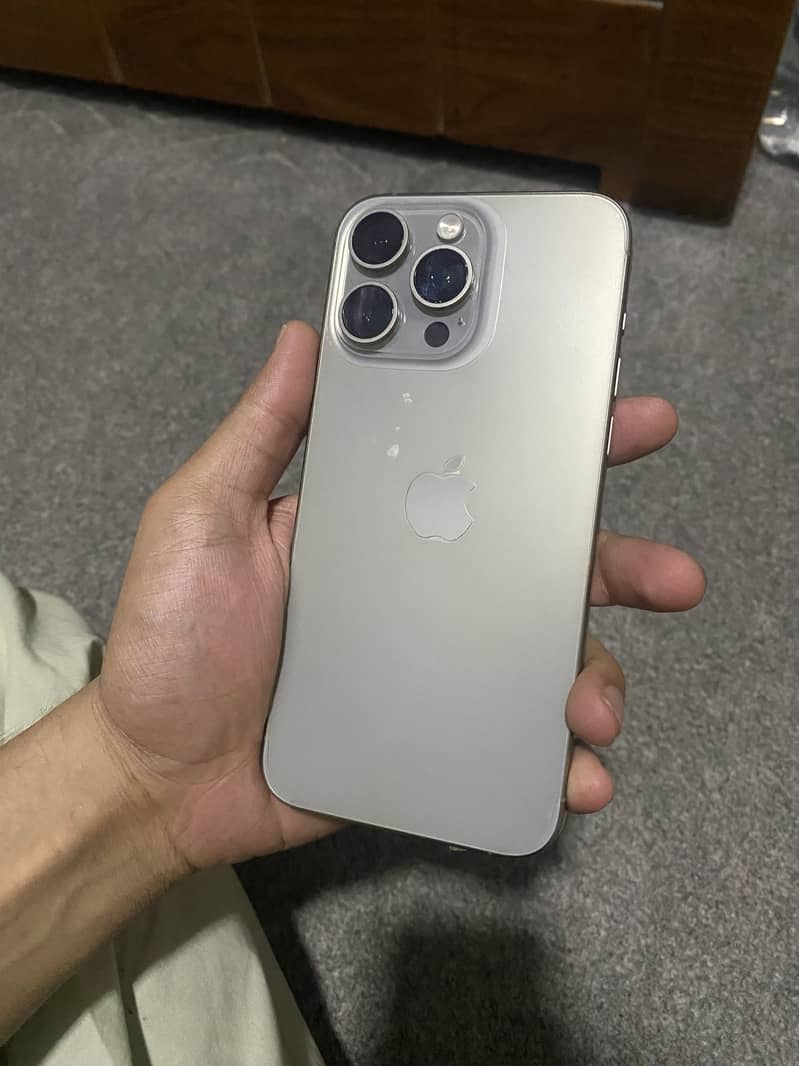 Iphone 15 Pro Max 2