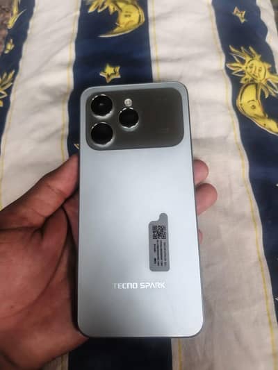 Tecno spark 40