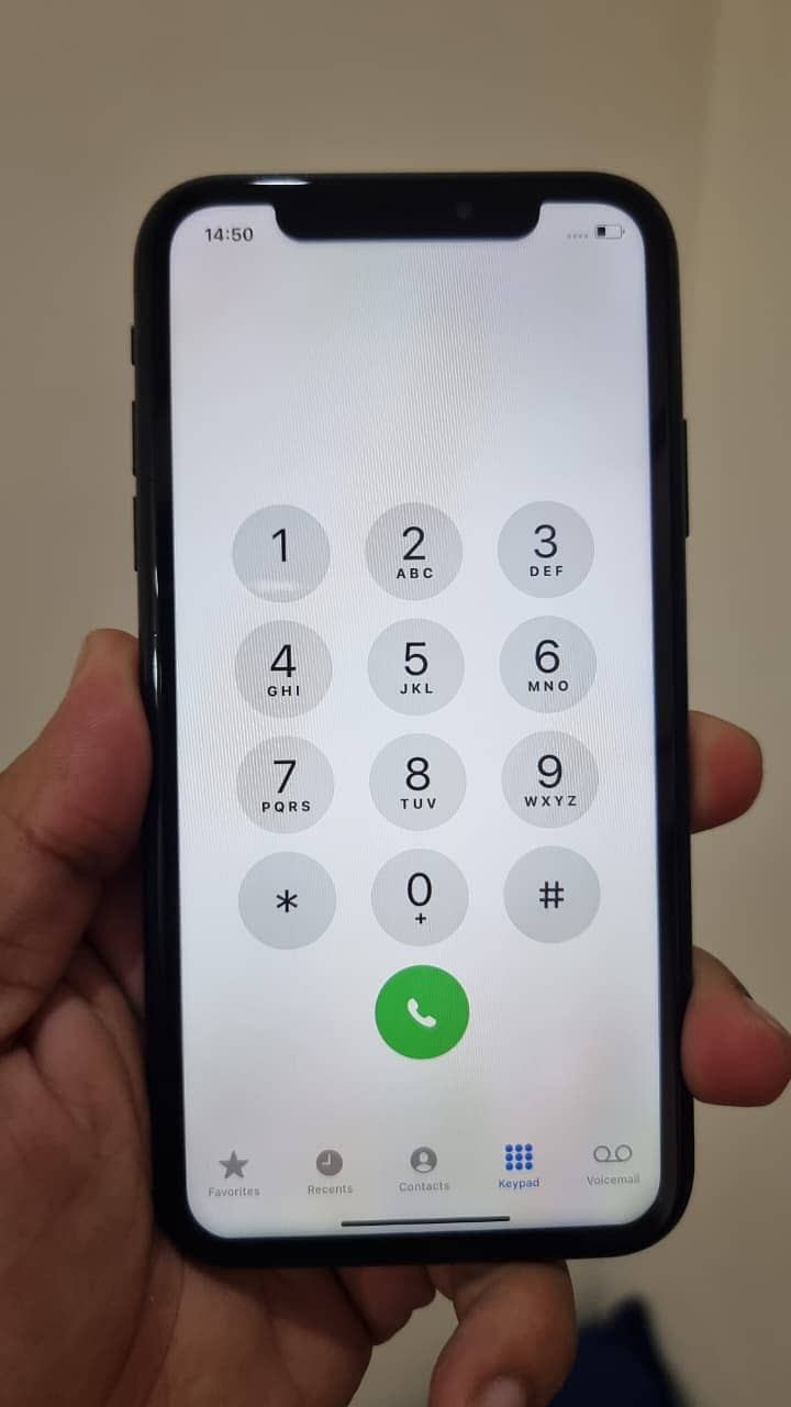 Apple iPhone XR 0