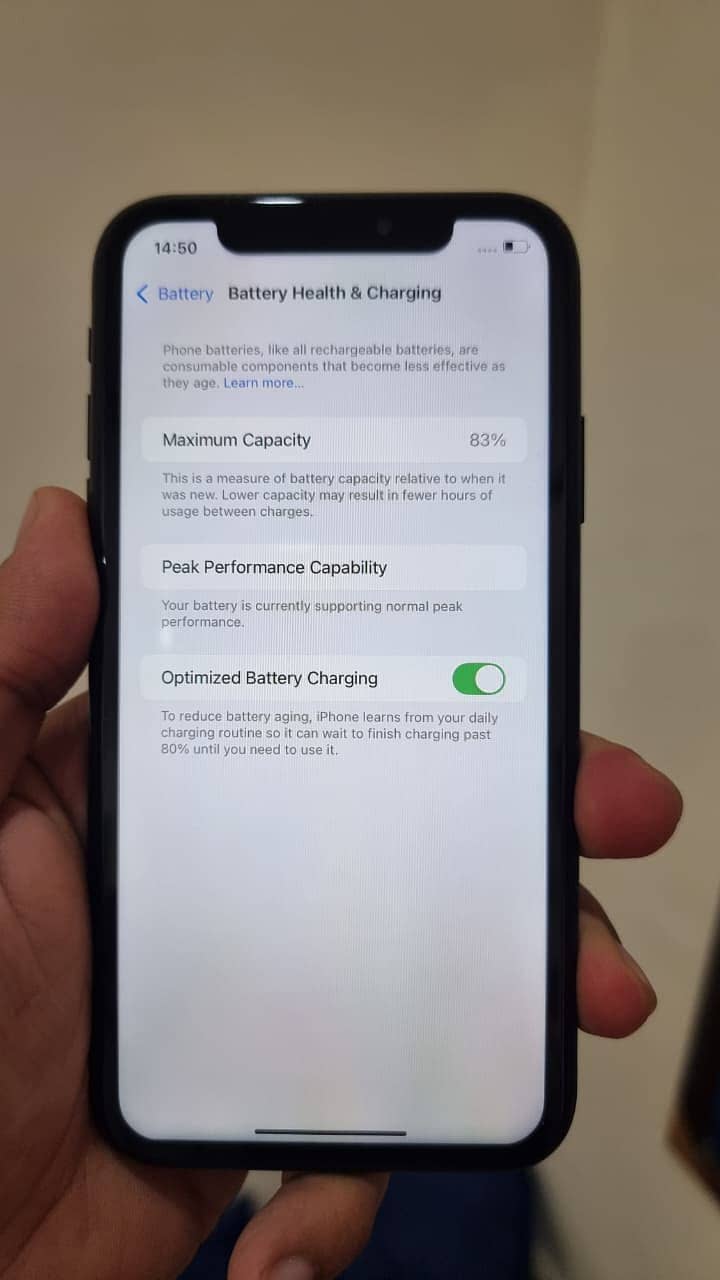 Apple iPhone XR 7
