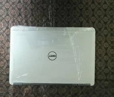 Dell latitude core i7 4th gen like new