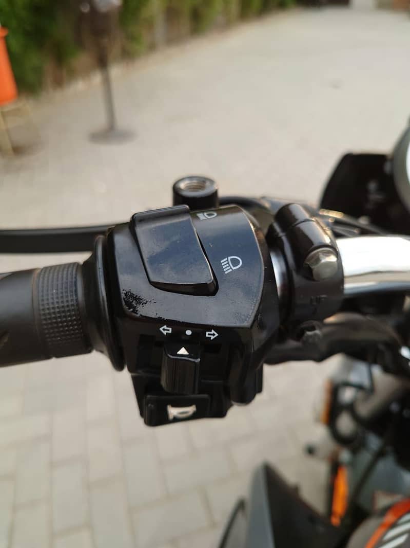 CB150F 4