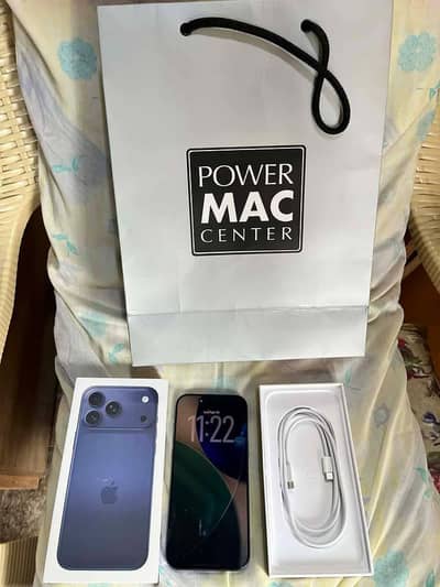 Argent sale big offer I phone 17 pro max. No. 03207001877