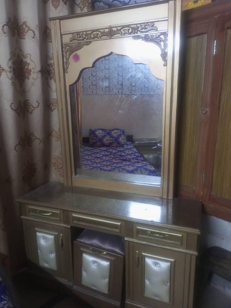 Dressing table 1