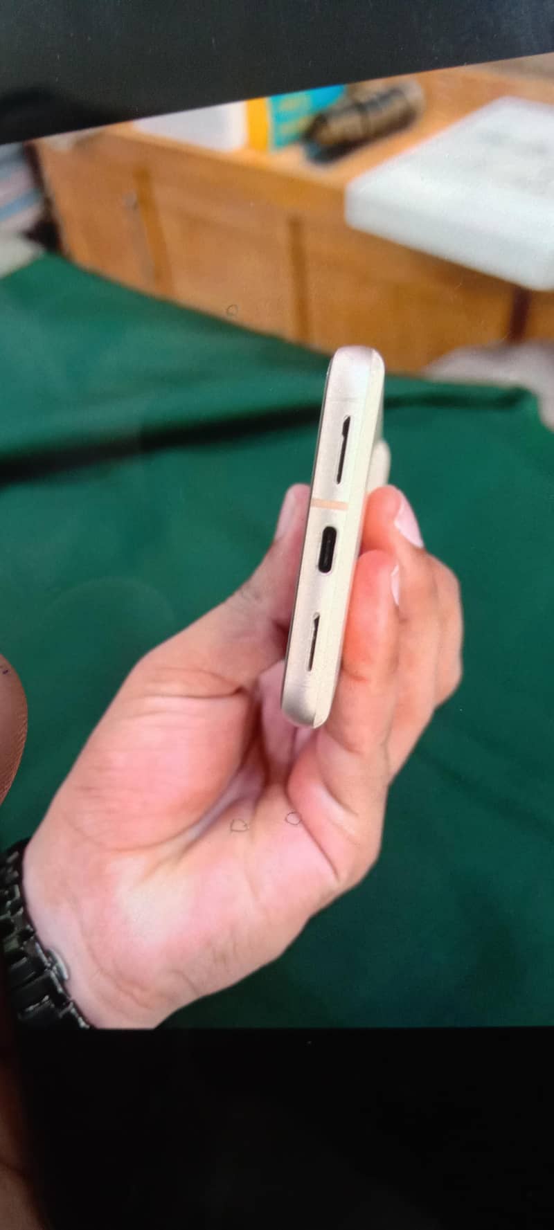 Google Pixel 8 2