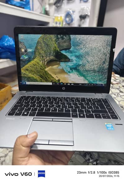 Hp  core i 5 5 generation with touch screen