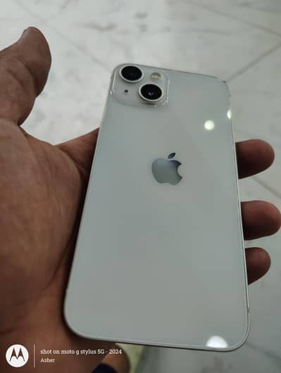 Apple iPhone 13