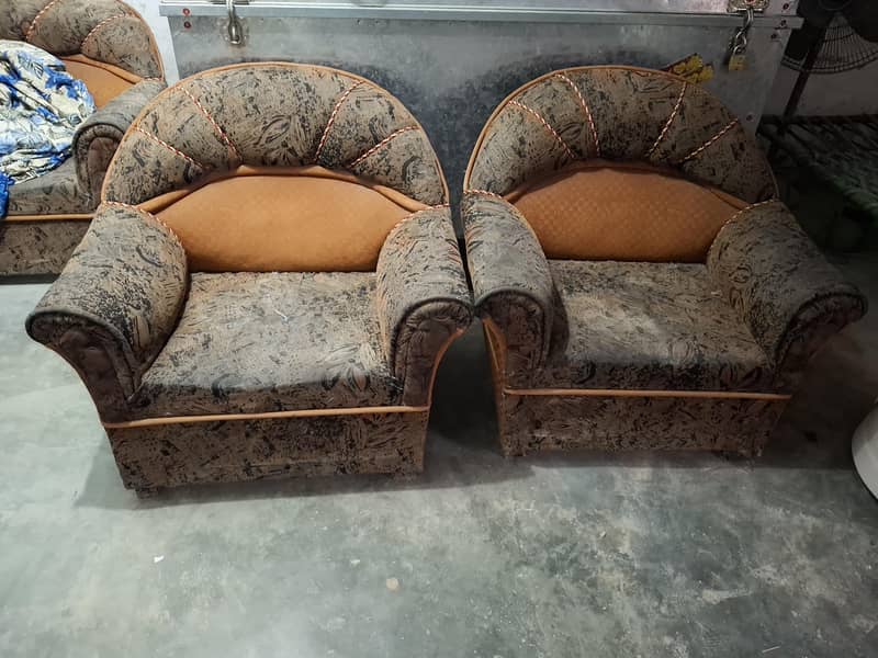 sofa set good condition 4