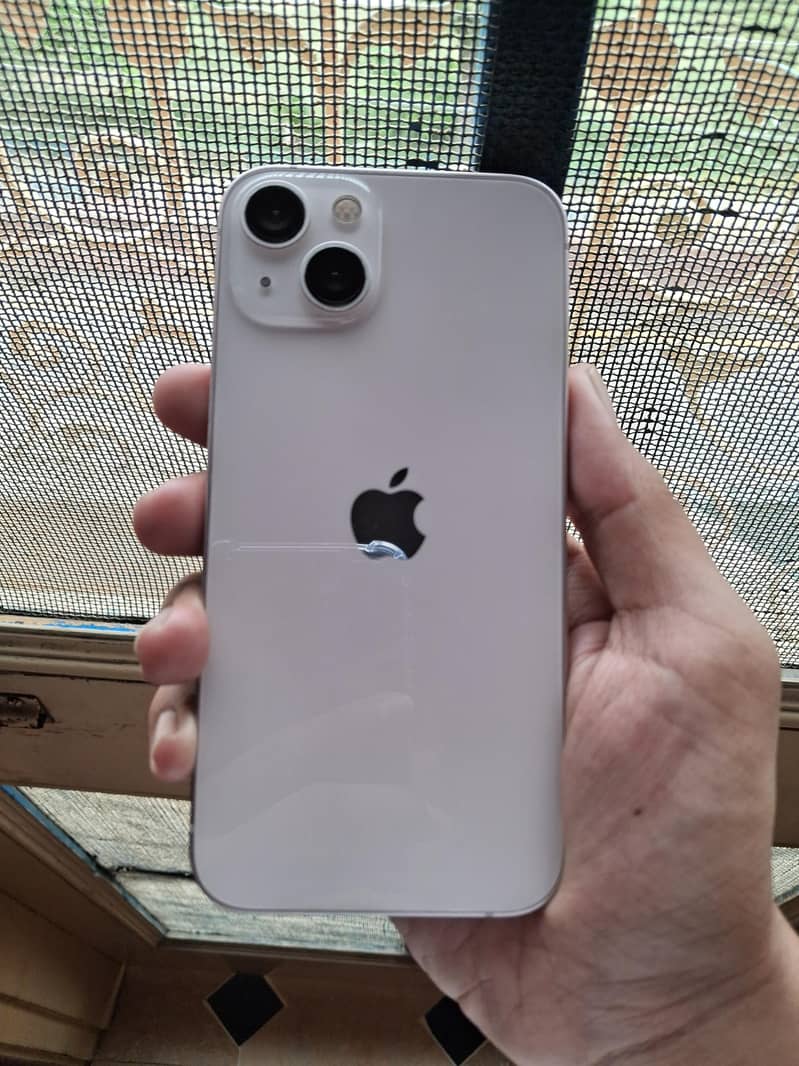 Apple iPhone 13 0