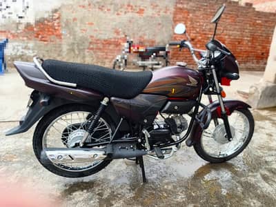 Honda Pridor 2025 | 8500 KM Driven | First Owner | Lahore Registered