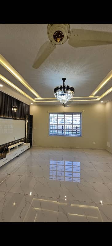 14 Marla Like A Brand New Luxury Tile Flooring House Prime Location For Rent In G-13