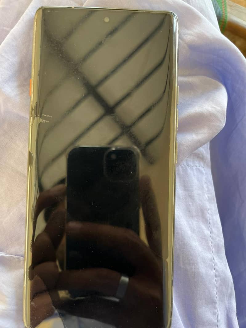 Tecno CAMON 40 Pro 6