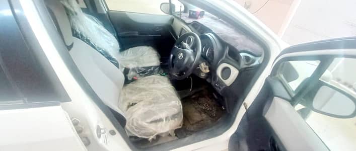 Toyota Vitz 2012
