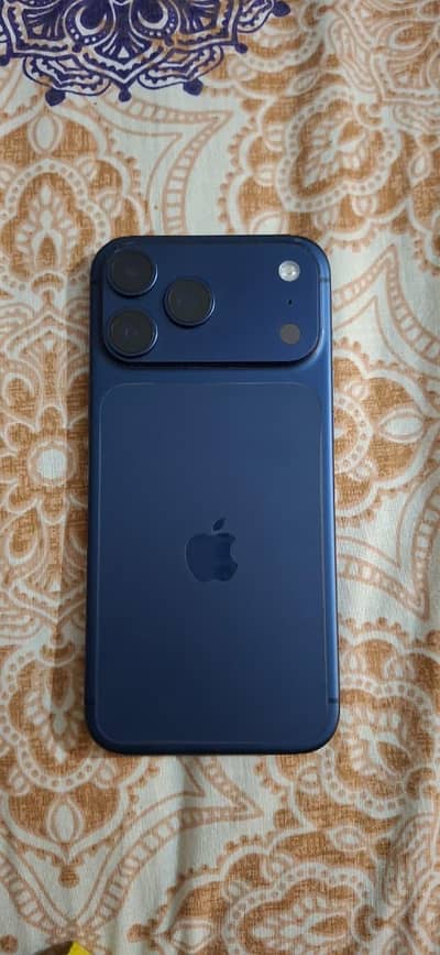 iPhone 17 pro max - jv
