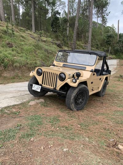 Ton Jeep 1981 model sale exchnge